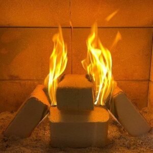 Buchenholzbriketts im Würfelformat – 100 % naturbelassenes Buchenholz, Restfeuchte 7-8%