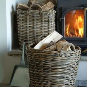 Eichen-Kaminholz in Säcken – Palette mit 84 Säcken – extra trocken, kammergetrocknet